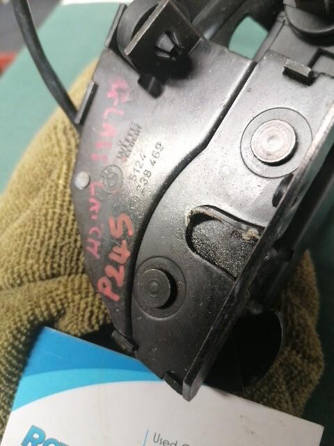 BMW 5 Series E39 Touring Tailgate Rear Window Screen Lock #8384069 #8238469