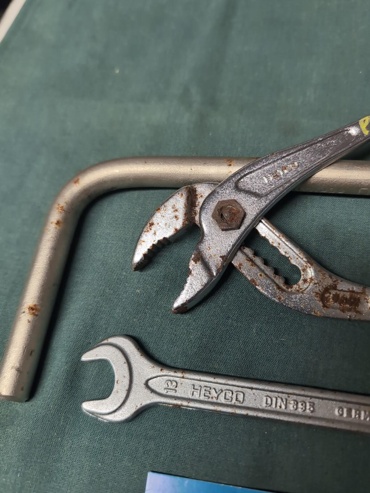 BMW E46 3 SERIES HEYCO GRIP PLIERS, WHEEL WRENCH AND SPANNER 12-13MM