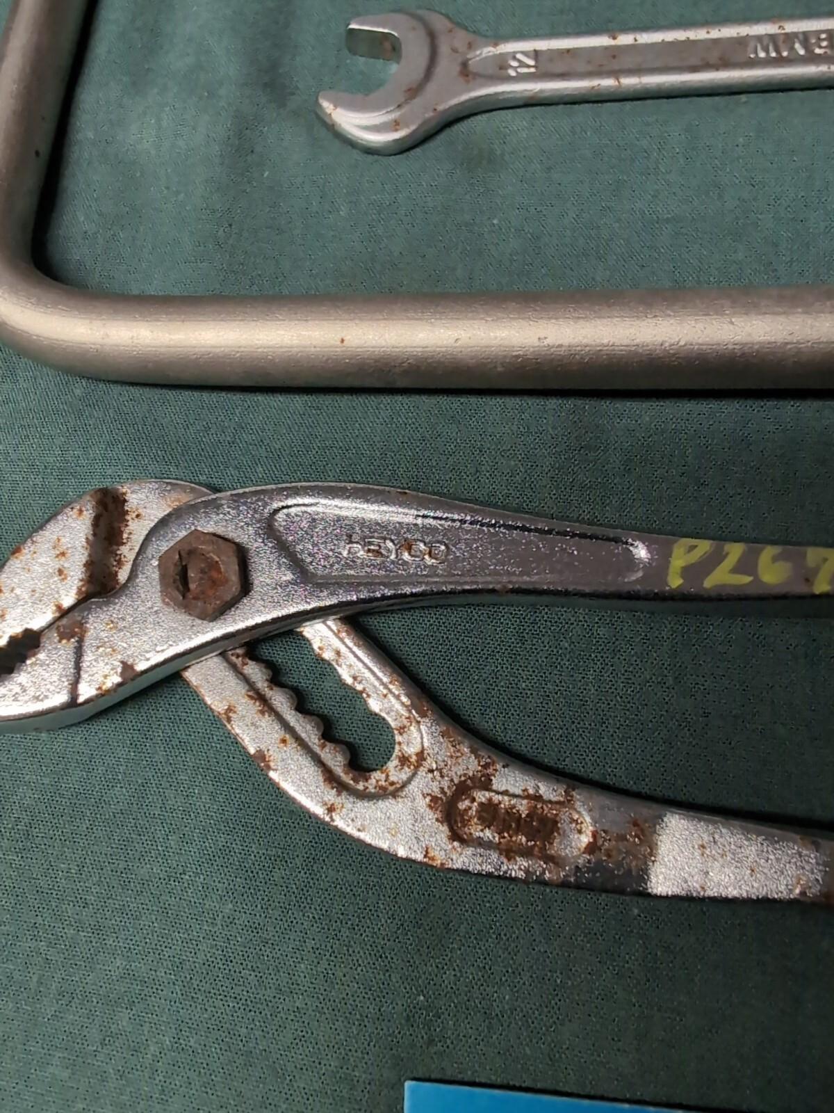 BMW E46 3 SERIES HEYCO GRIP PLIERS, WHEEL WRENCH AND SPANNER 12-13MM