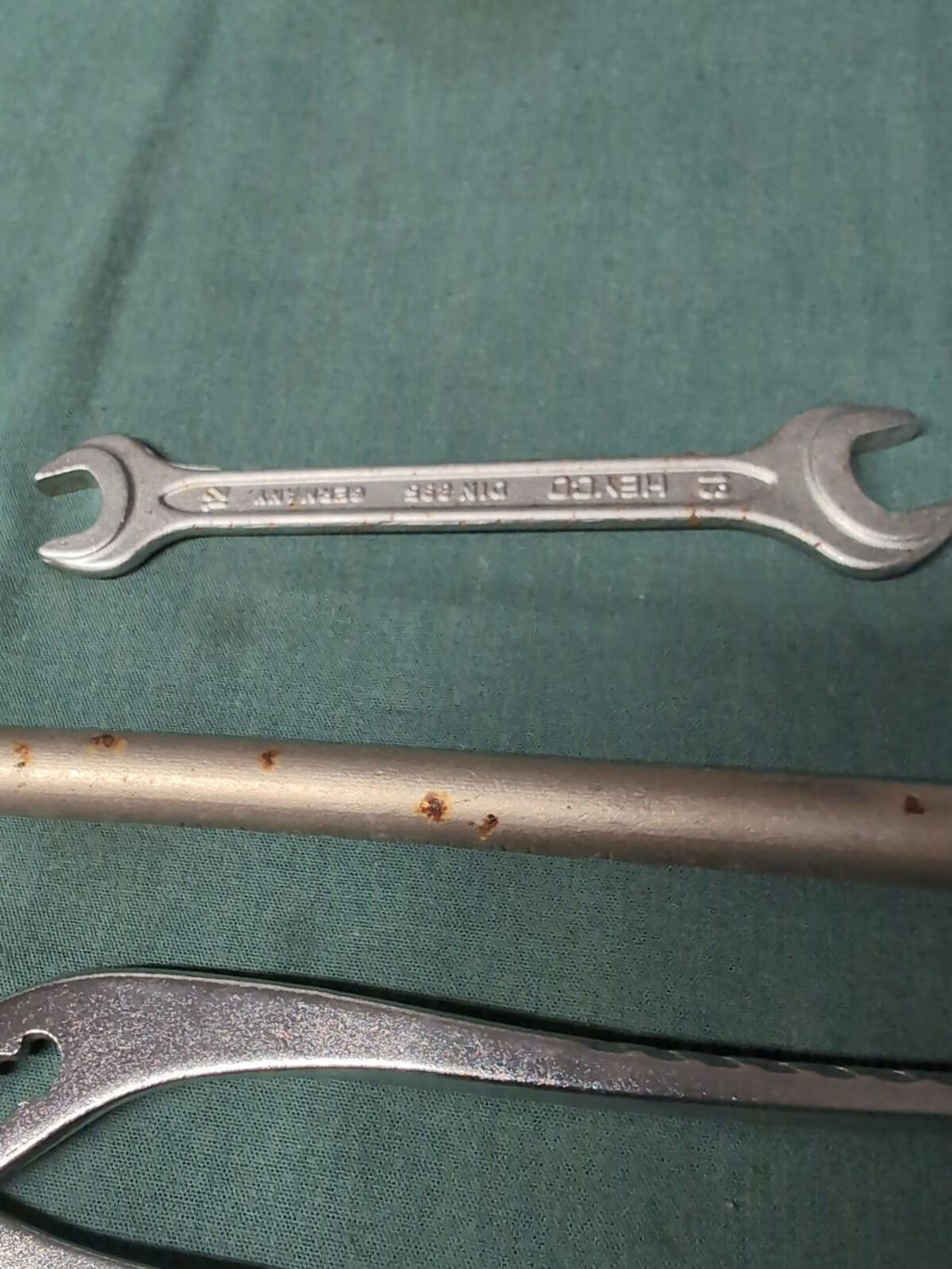 BMW E46 3 SERIES HEYCO GRIP PLIERS, WHEEL WRENCH AND SPANNER 12-13MM