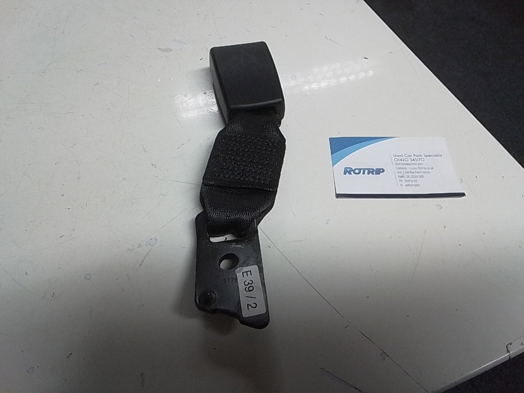 BMW E39 5 SERIES REAR CENTRE SEAT BELT RECEIVER 8222821.