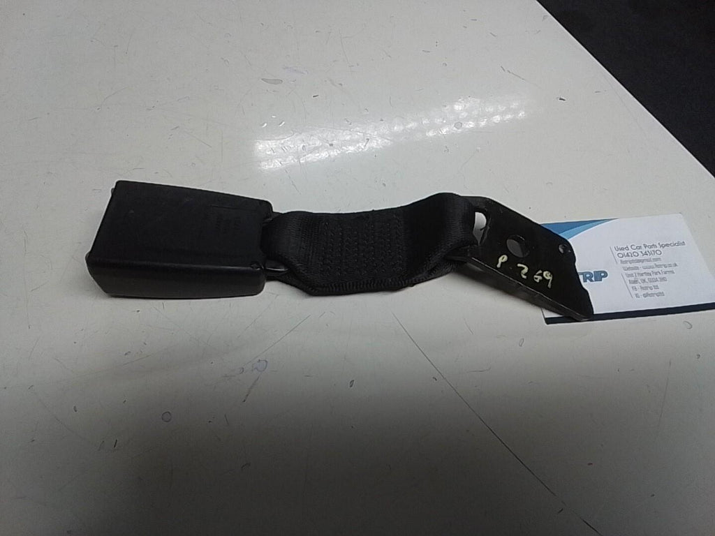 BMW E39 5 SERIES REAR CENTRE SEAT BELT RECEIVER 8222821.