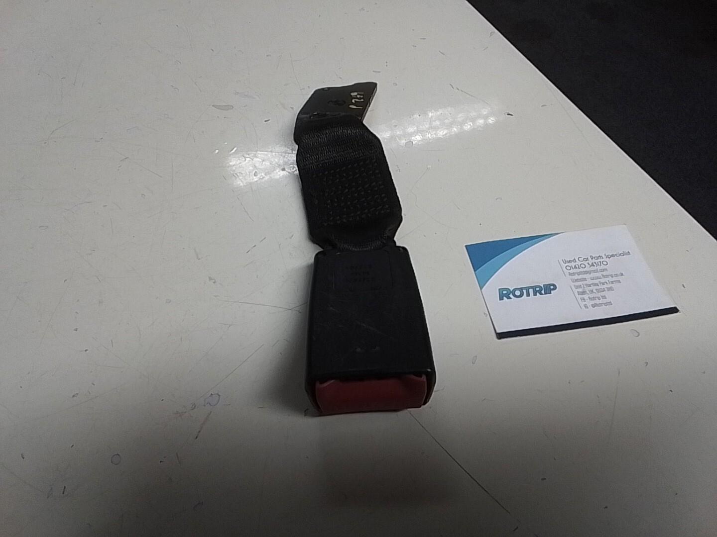 BMW E39 5 SERIES REAR CENTRE SEAT BELT RECEIVER 8222821.