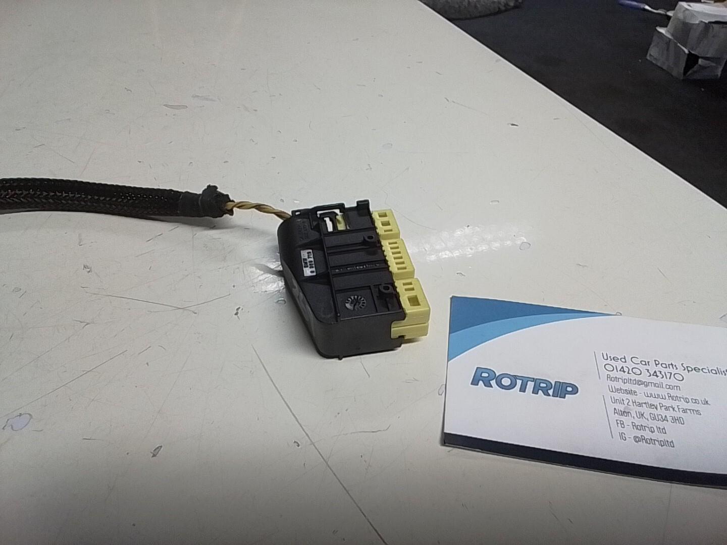 BMW E39 5 SERIES FRONT SEAT WIRING LOOM CONNECTOR PLUG 8369719.