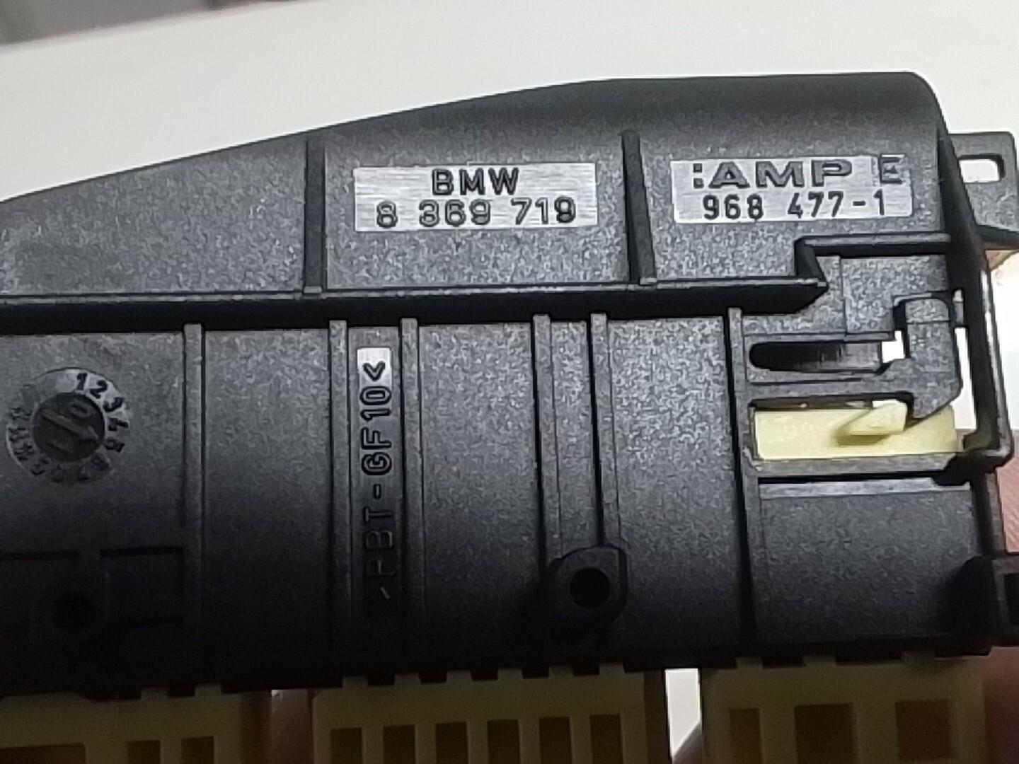 BMW E39 5 SERIES FRONT SEAT WIRING LOOM CONNECTOR PLUG 8369719.