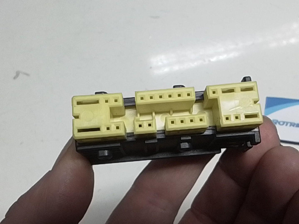 BMW E39 5 SERIES FRONT SEAT WIRING LOOM CONNECTOR PLUG 8369719.