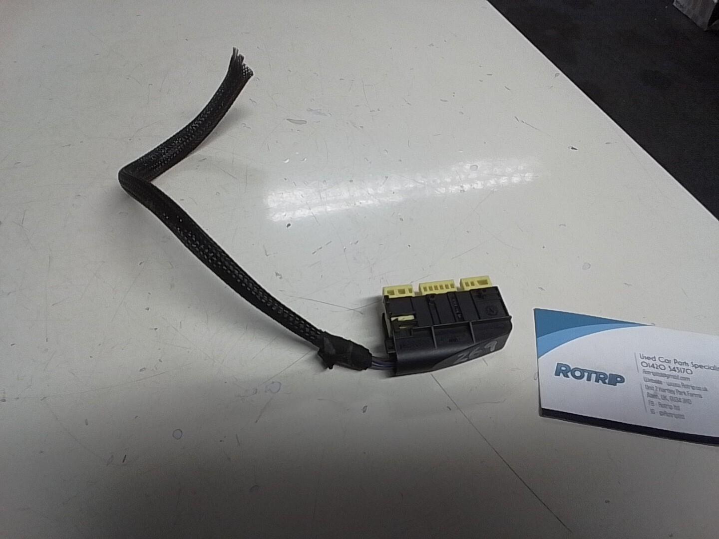 BMW E39 5 SERIES FRONT SEAT WIRING LOOM CONNECTOR PLUG 8369719