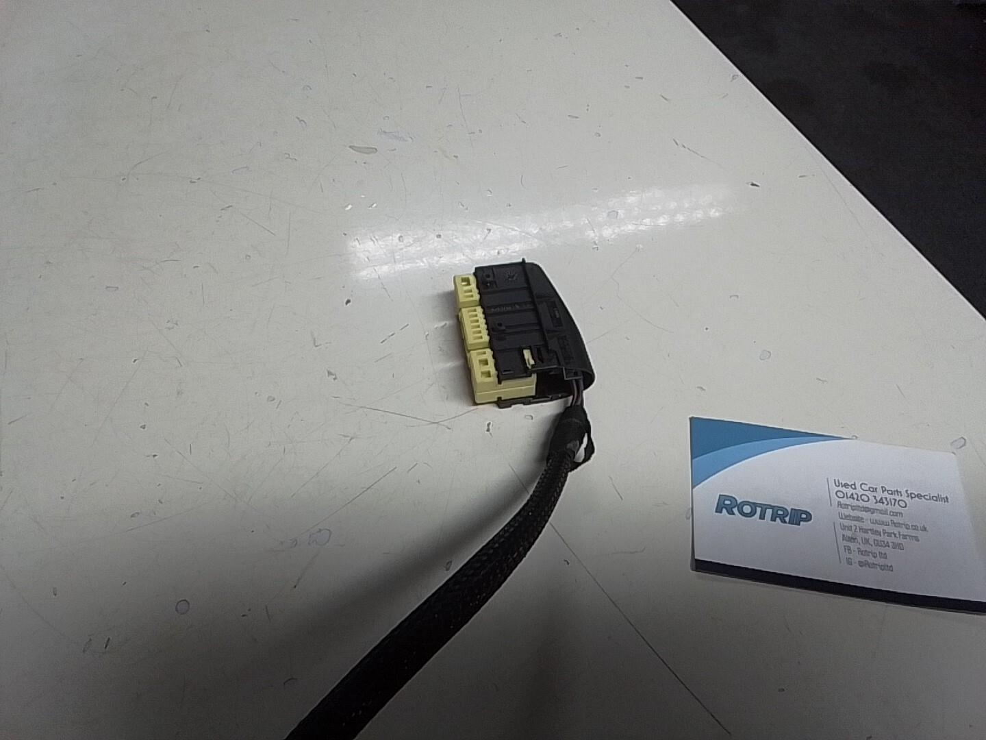 BMW E39 5 SERIES FRONT SEAT WIRING LOOM CONNECTOR PLUG 8369719