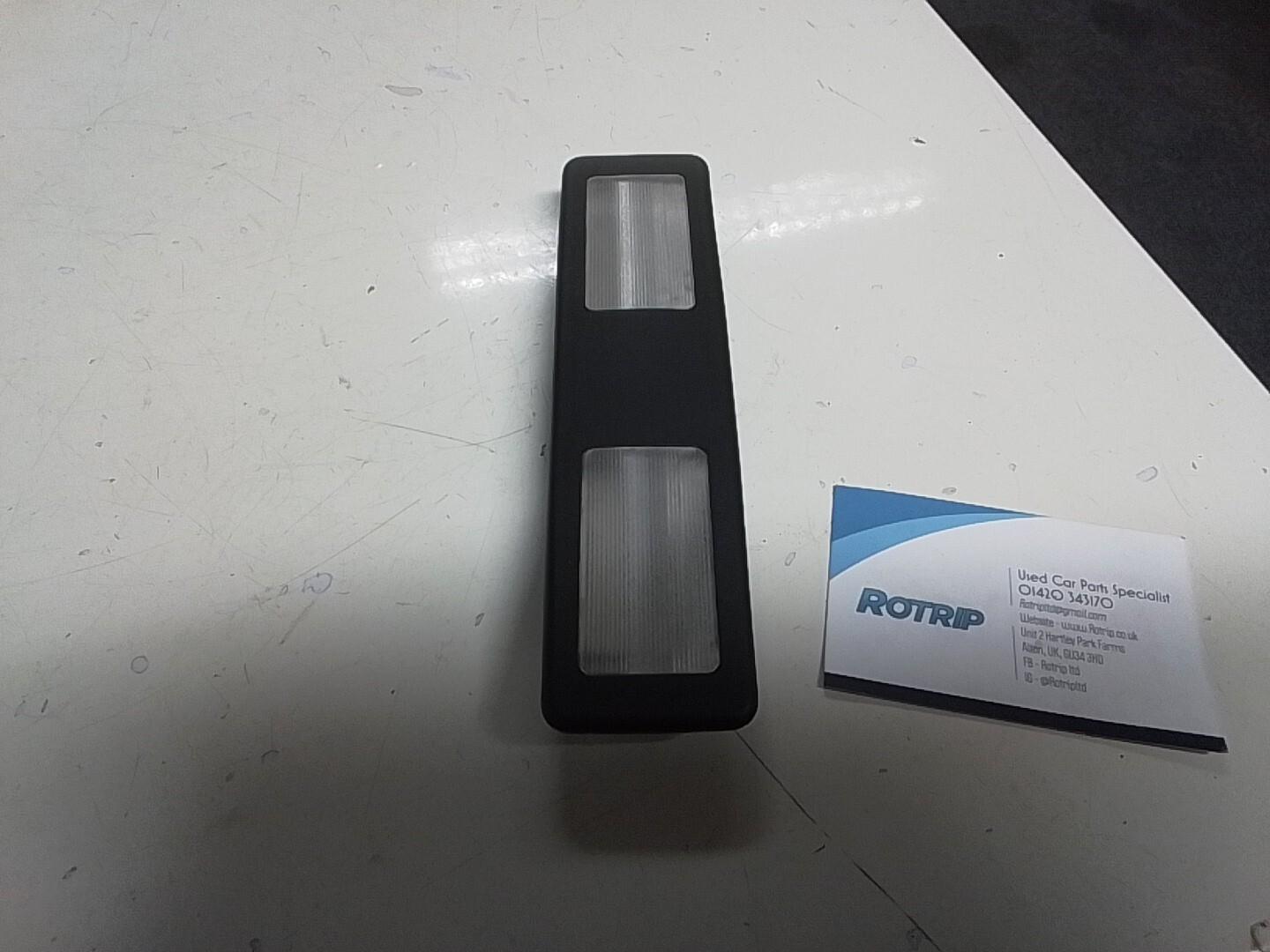 BMW E39 5 SERIES INTERIOR FRONT (O/S) READING LIGHT