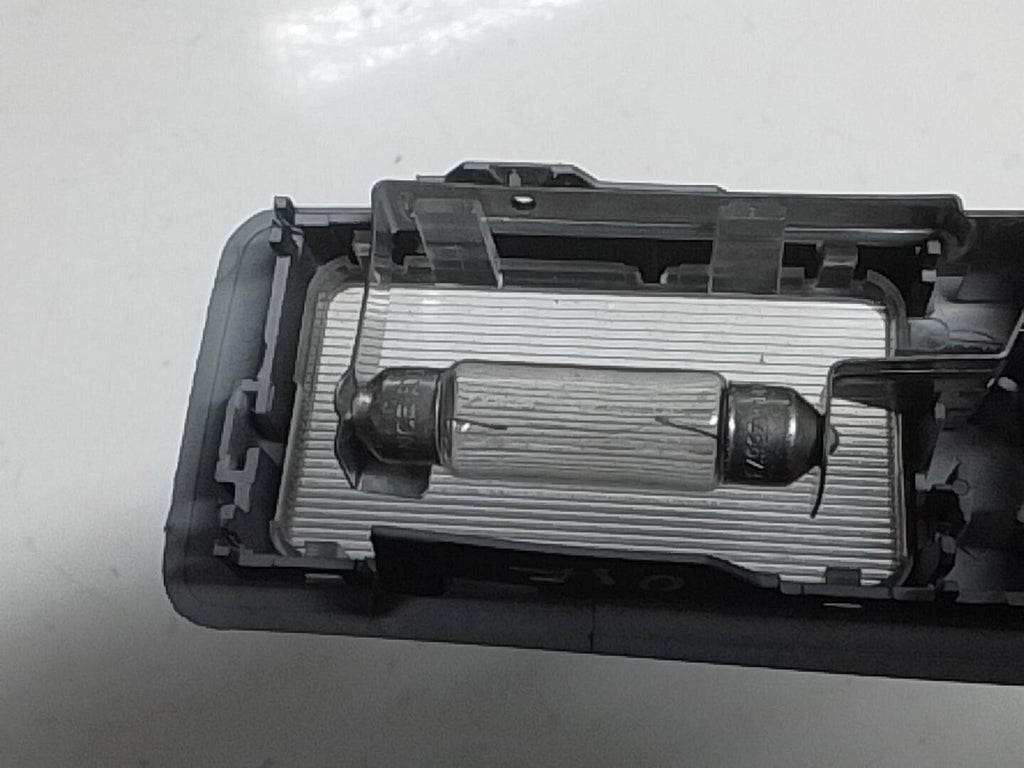 BMW E39 5 SERIES INTERIOR FRONT (O/S) READING LIGHT
