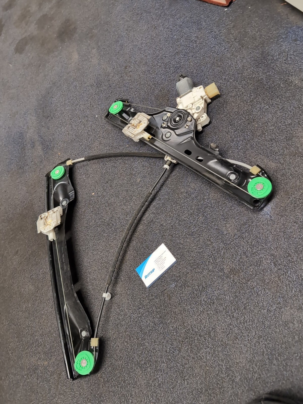 BMW X1 E84 WINDOW REGULATOR FRONT PASSENGER SIDE N/S #2990293 (P282)