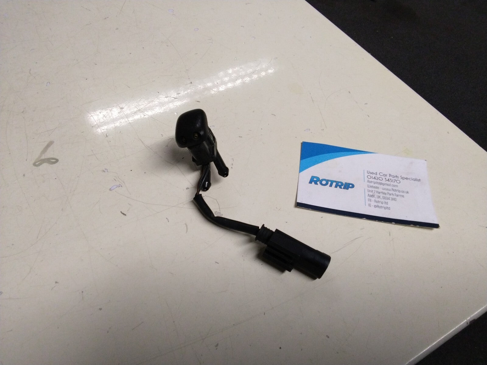 BMW E39 5 SERIES HEATED WINDSCREEN WASHER NOZZLE/JET #8361042