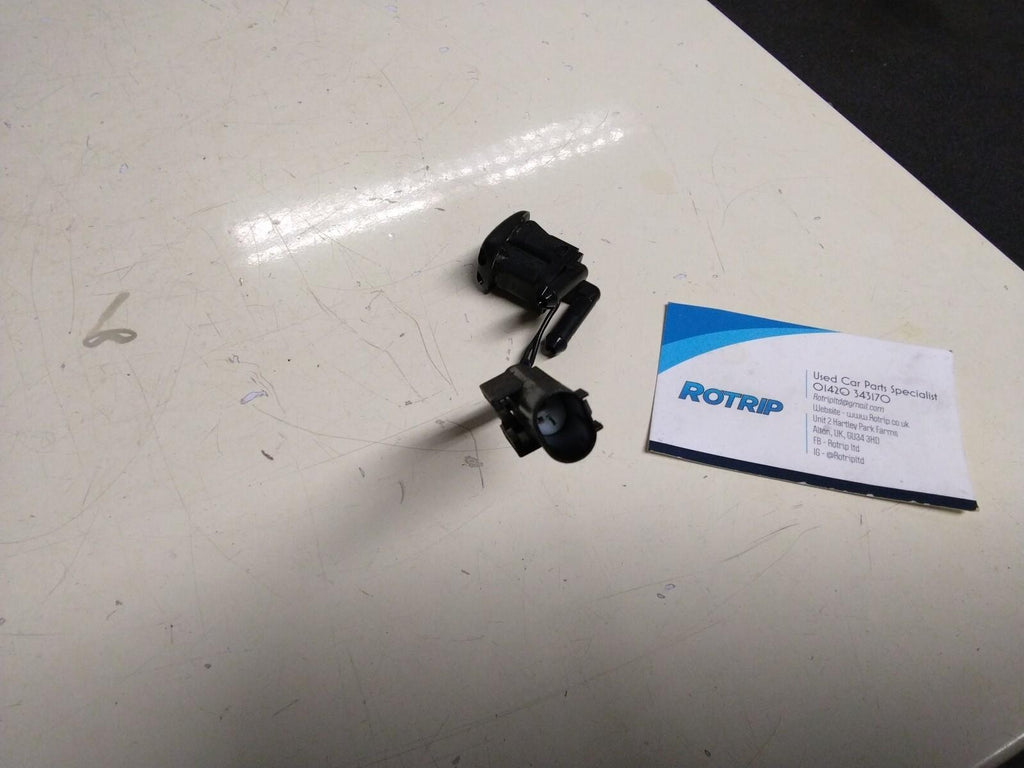 BMW E39 5 SERIES HEATED WINDSCREEN WASHER NOZZLE/JET #8361042