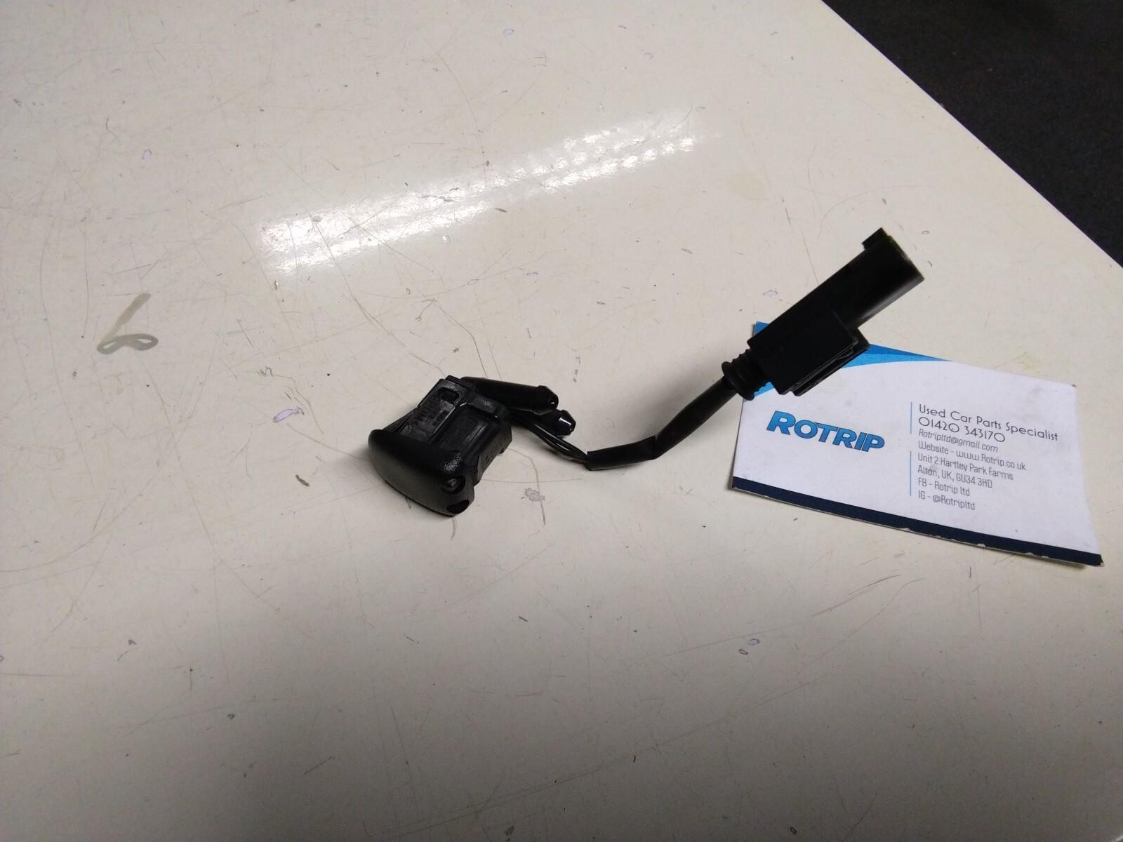 BMW E39 5 SERIES HEATED WINDSCREEN WASHER NOZZLE/JET #8361042