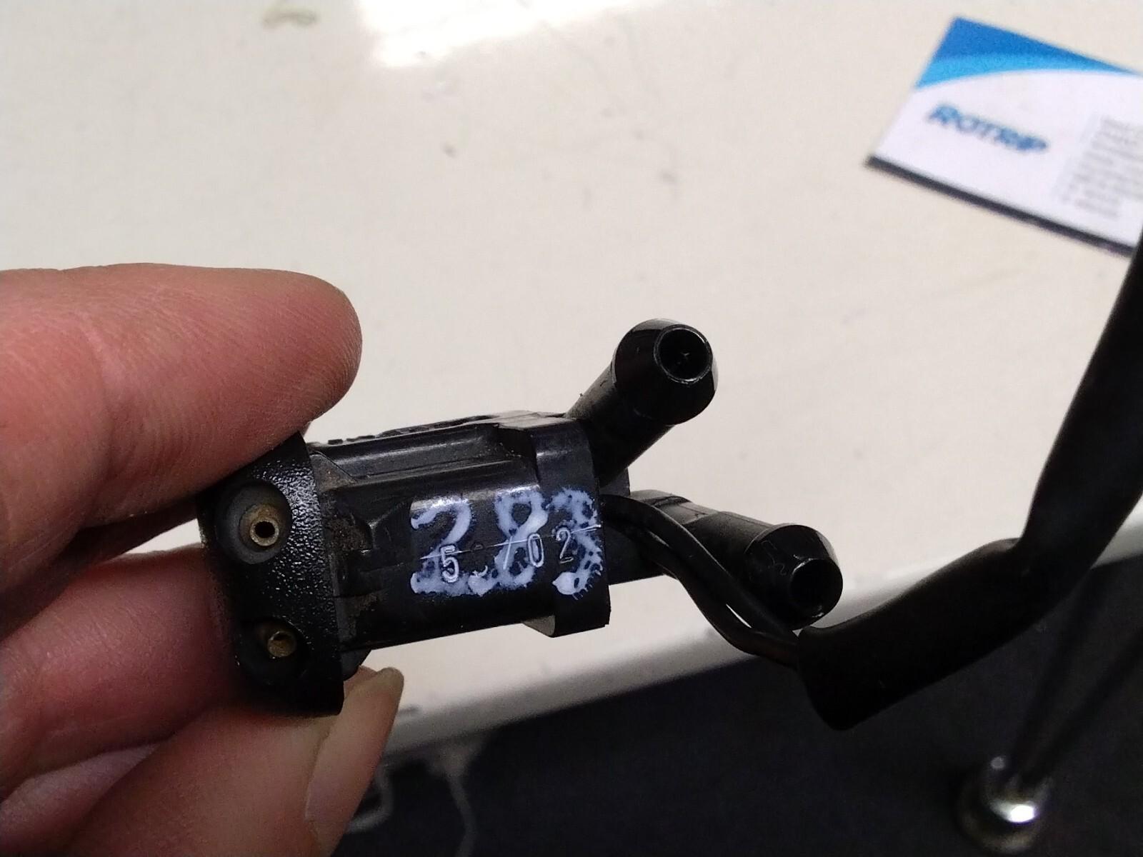 BMW E39 5 SERIES HEATED WINDSCREEN WASHER NOZZLE/JET #8361042