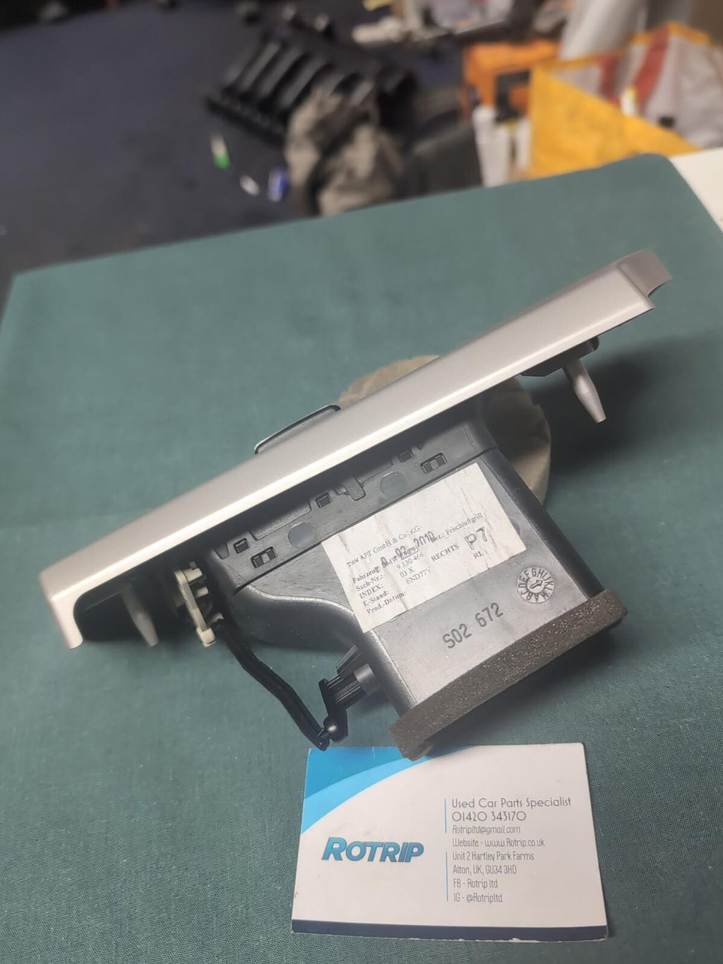 BMW 3 Series E90 E91 E92 Dashboard Air Vent Front Right Silver #9130466