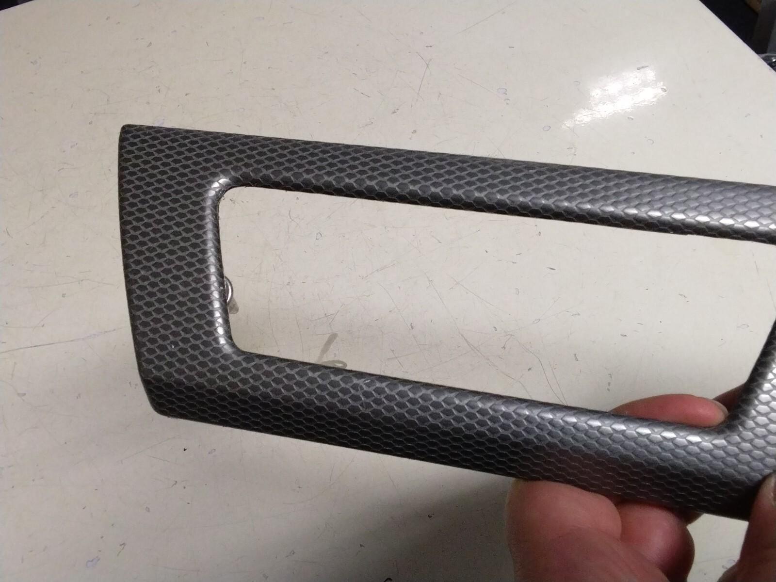 BMW E93 3 SERIES DRIVERS AIR VENT HEX ALUMINIUM TRIM 8049051