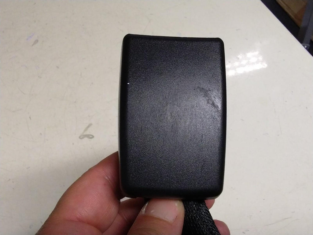BMW E93 3 SERIES PASSENGER (N/S) REAR SEAT BELT RECEIVER 9117261