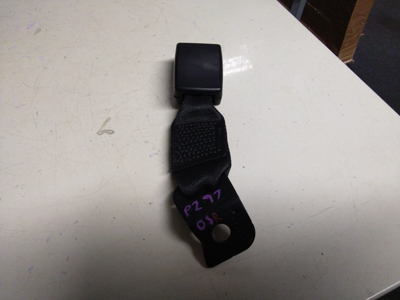 BMW E93 3 SERIES DRIVERS (O/S) REAR SEAT BELT RECEIVER #9117261