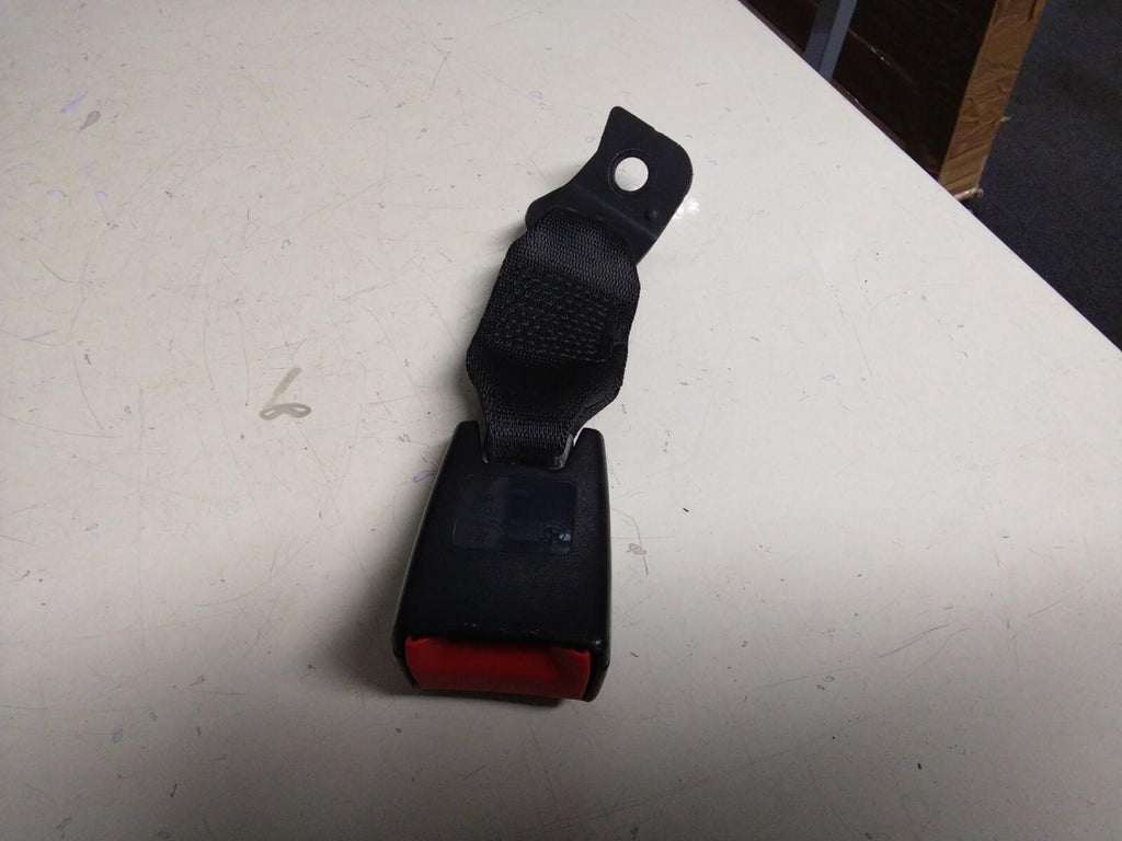 BMW E93 3 SERIES DRIVERS (O/S) REAR SEAT BELT RECEIVER #9117261