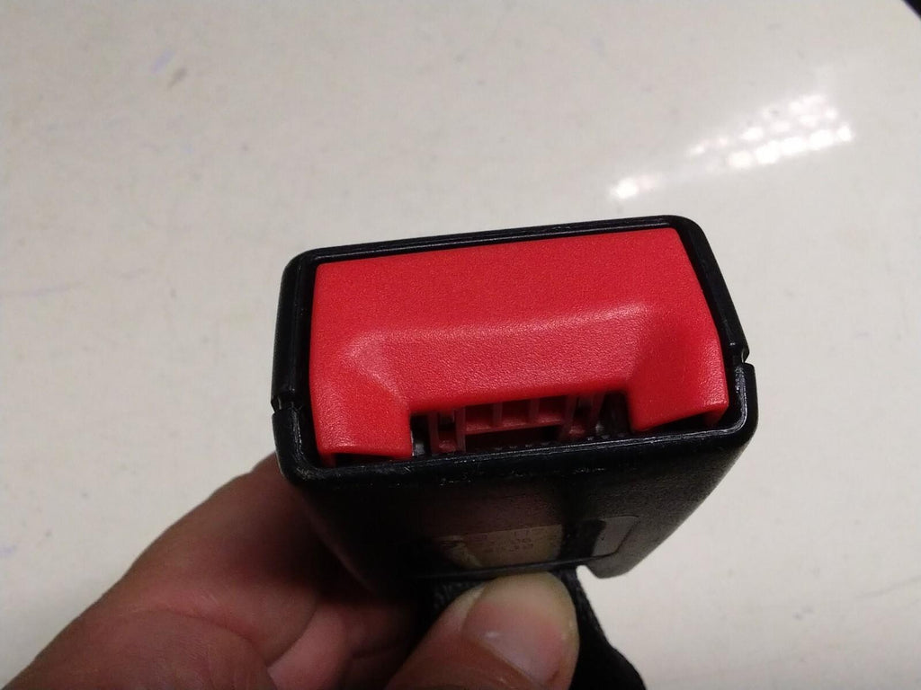 BMW E93 3 SERIES DRIVERS (O/S) REAR SEAT BELT RECEIVER #9117261