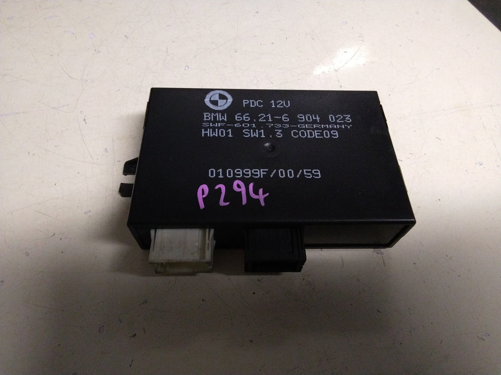 BMW E39 5 SERIES PARKING DISTANCE SENSOR MODULE #6904023