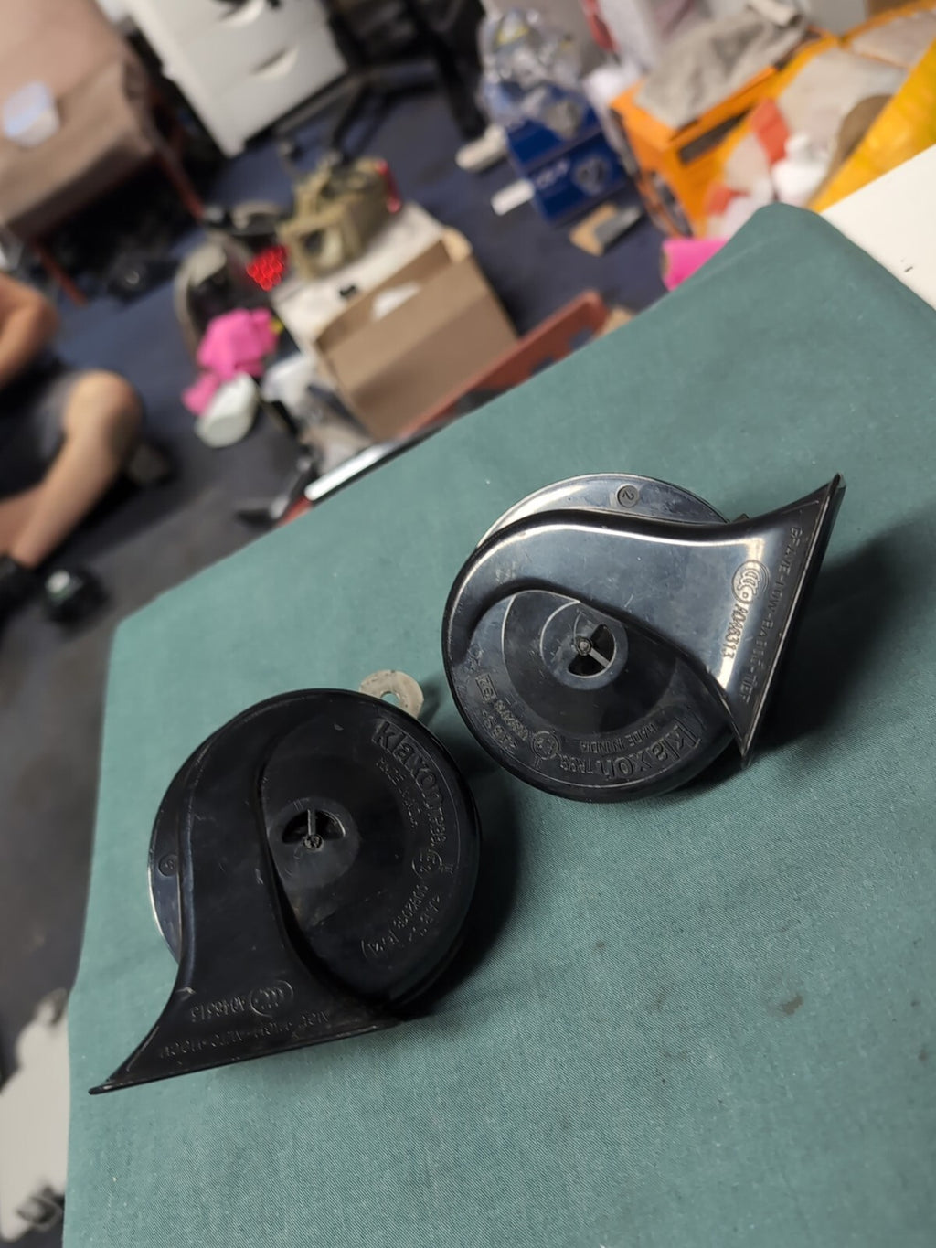 BMW E60 5 Series Klaxon Horns Pair TR99 Low And High Tone#6935988-987