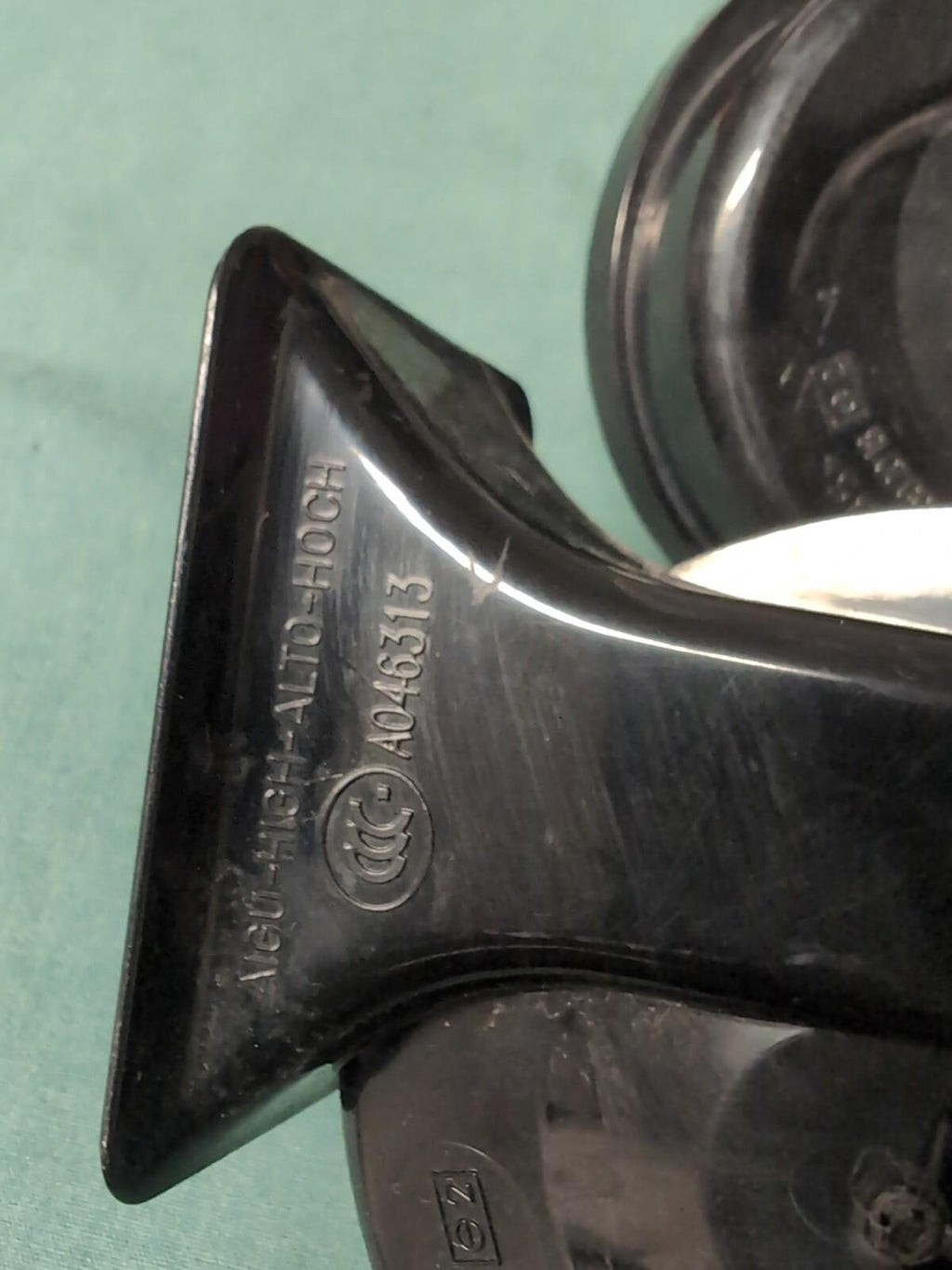 BMW E60 5 Series Klaxon Horns Pair TR99 Low And High Tone#6935988-987