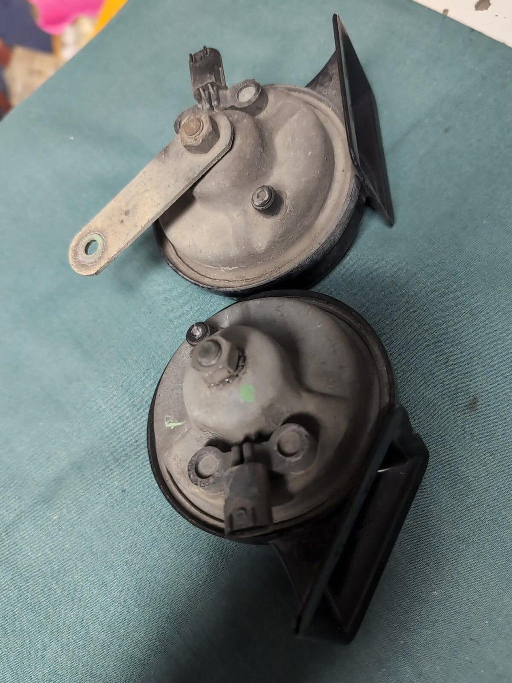 BMW E60 5 Series Klaxon Horns Pair TR99 Low And High Tone#6935988-987