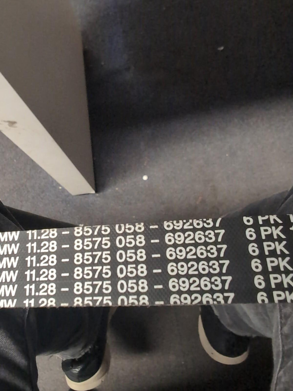 BMW 1 Coupe E82 Engine V-Ribbed Belt #8575058 #11288575058