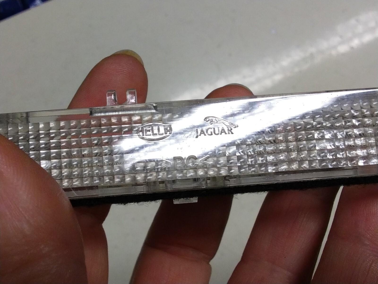 JAGUAR XF X250 HIGH LEVEL/THIRD BRAKE LIGHT CU1803A