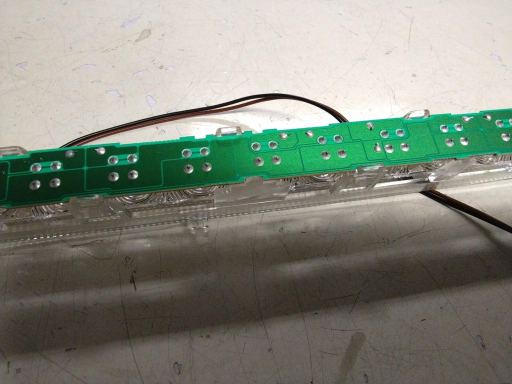 JAGUAR XF X250 HIGH LEVEL/THIRD BRAKE LIGHT CU1803A