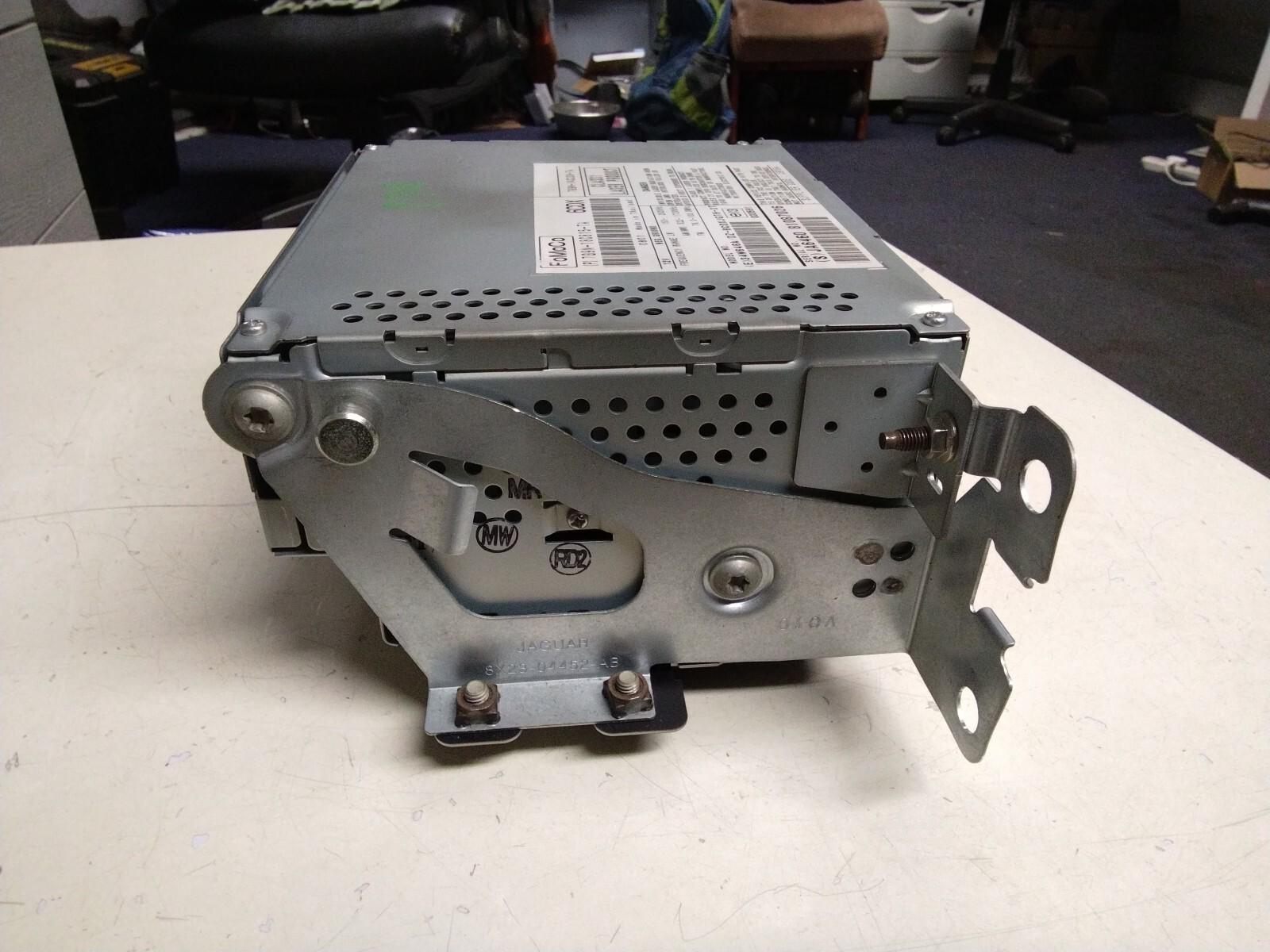 JAGUAR XF X250 PREMIUM RADIO/CD PLAYER HEAD UNIT 7G9N18C815TA.