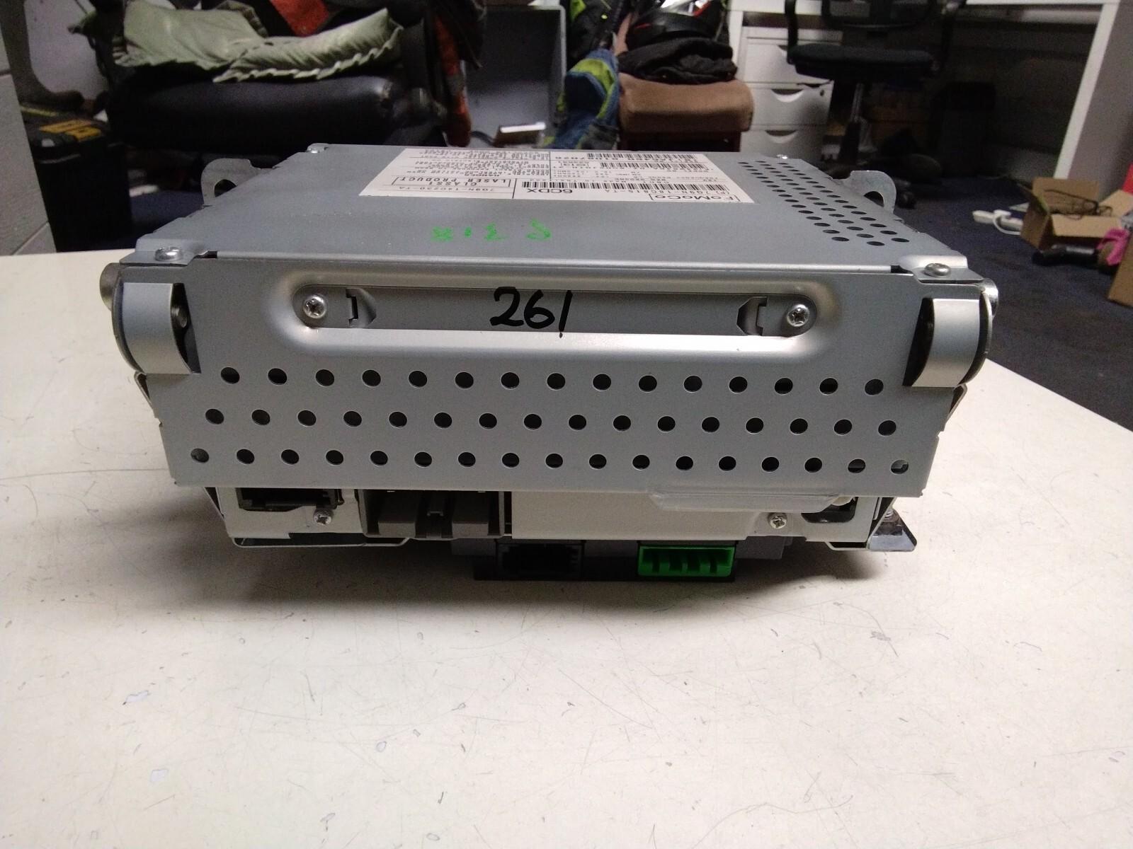 JAGUAR XF X250 PREMIUM RADIO/CD PLAYER HEAD UNIT 7G9N18C815TA.