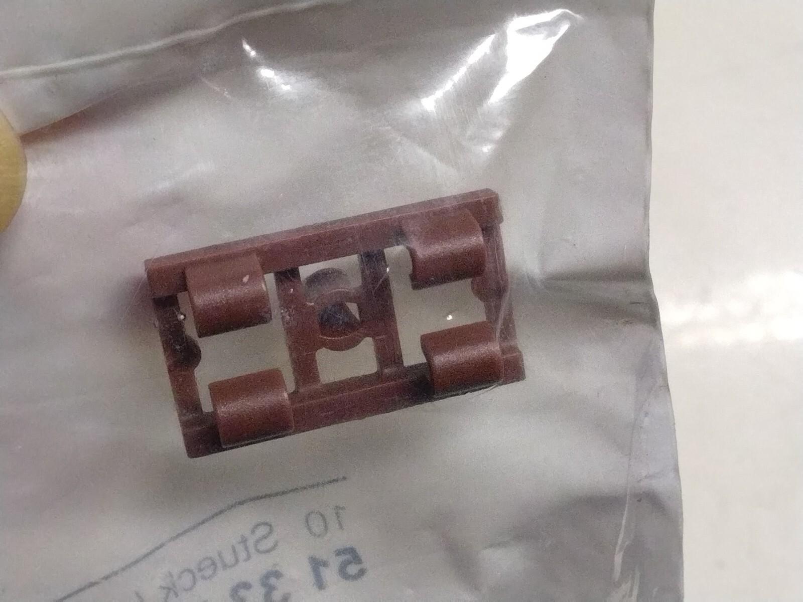 BMW X5 E53 DOOR SEAL CLAMP (BROWN) PACK OF 10 #7052945
