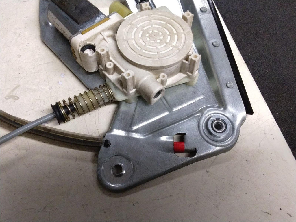BMW E39 5 SERIES PASSENGER (N/S) FRONT WINDOW REGULATOR AND MOTOR 8252391