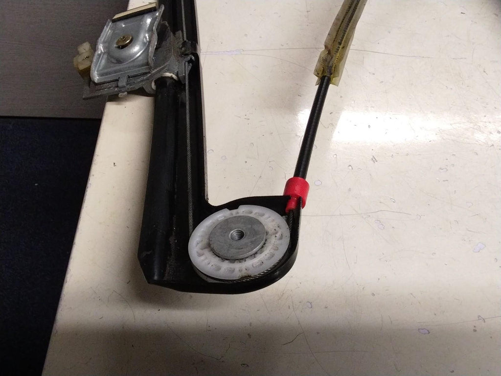 BMW E39 5 SERIES PASSENGER (N/S) FRONT WINDOW REGULATOR AND MOTOR 8252391