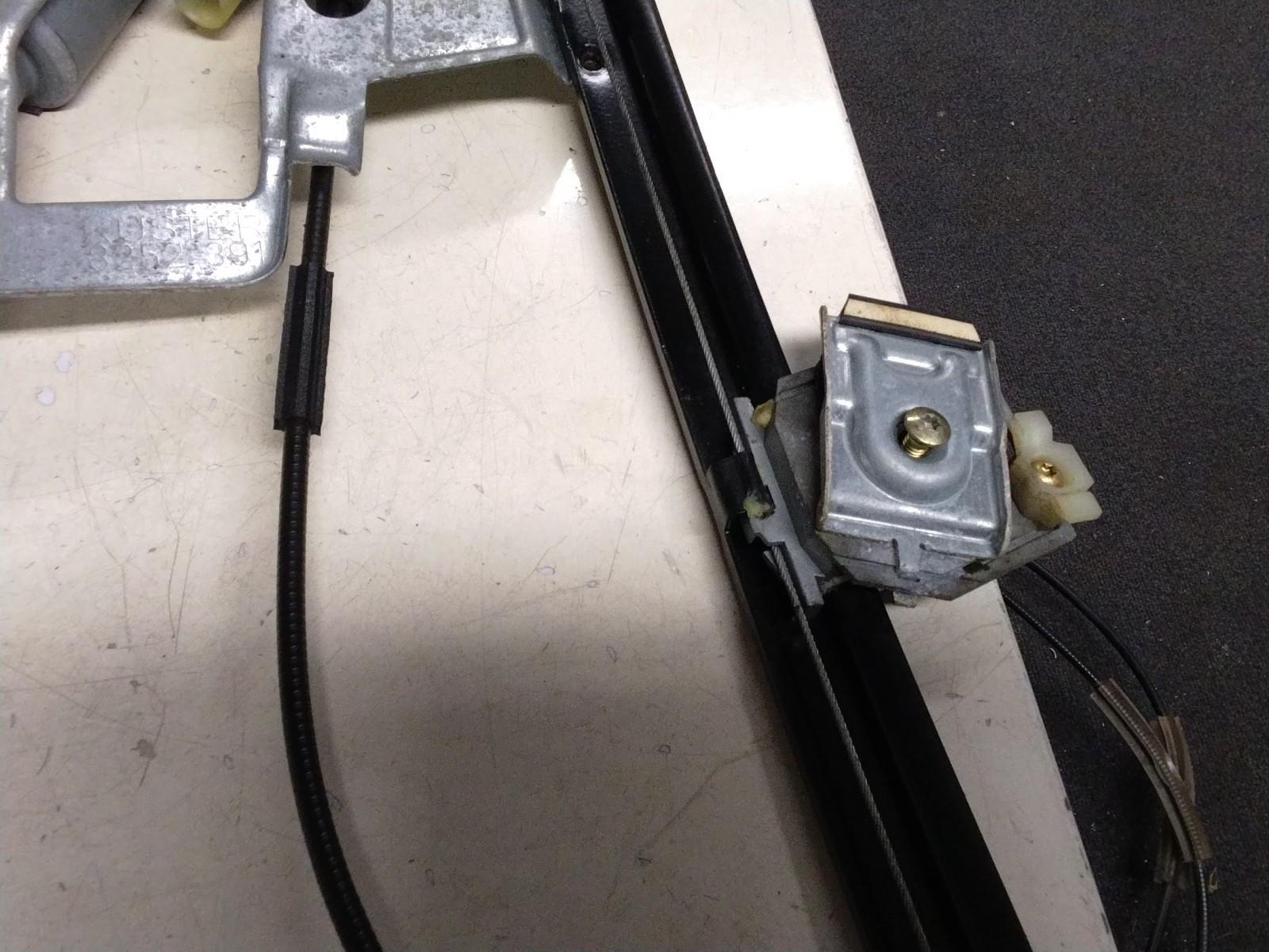 BMW E39 5 SERIES PASSENGER (N/S) FRONT WINDOW REGULATOR AND MOTOR 8252391