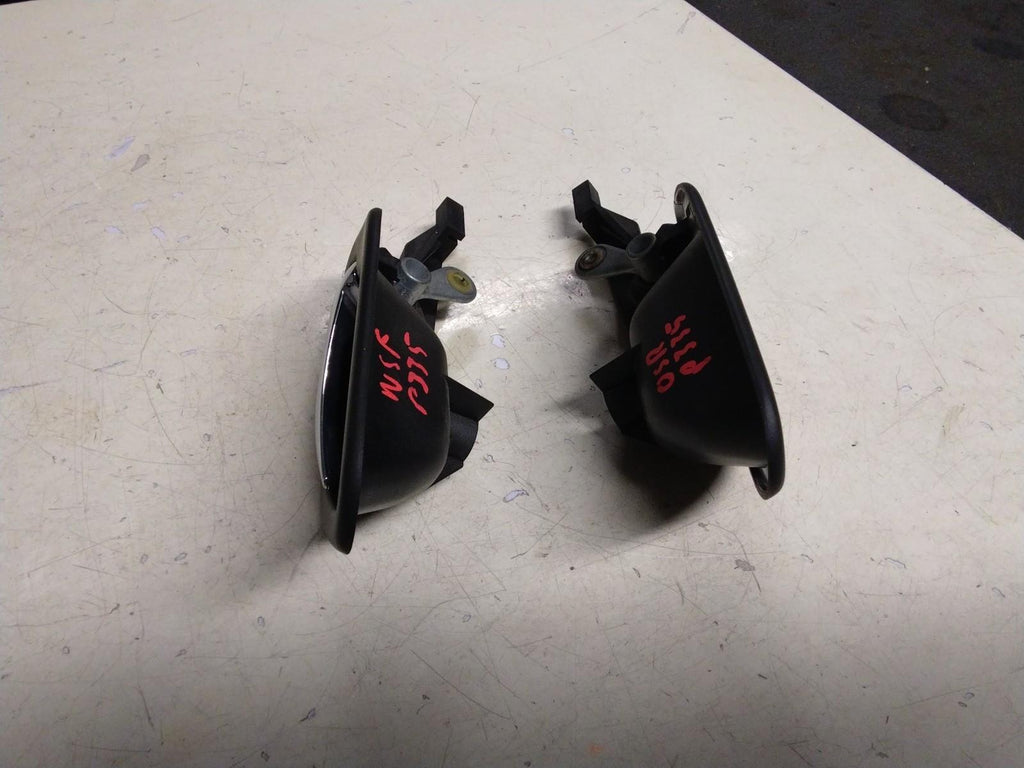 BMW E39 5 SERIES PAIR (L/R) REAR INTERIOR DOOR HANDLES #8226049/050