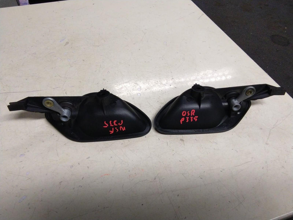 BMW E39 5 SERIES PAIR (L/R) REAR INTERIOR DOOR HANDLES #8226049/050