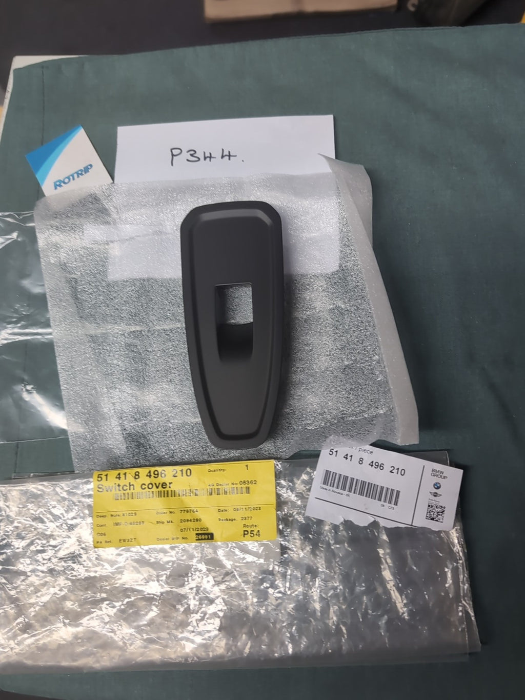 BMW Z4 G29 Front Passenger Switch Cover #51 41 8496210