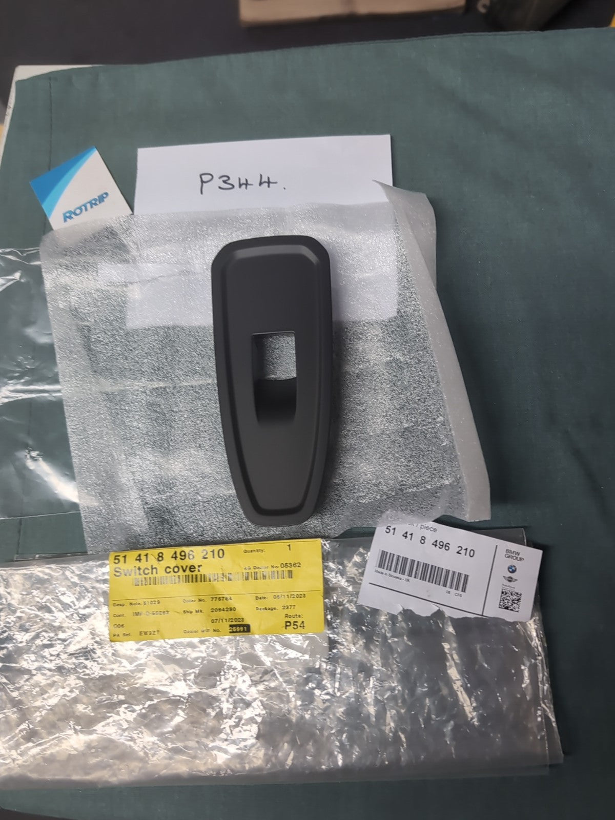 BMW Z4 G29 Front Passenger Switch Cover #51 41 8496210