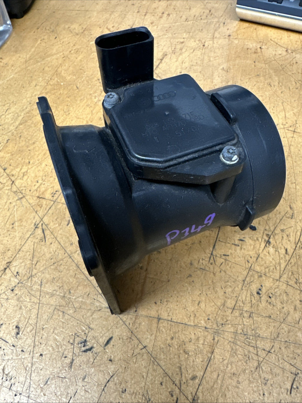Audi A4 B6 2.4 V6 Petrol Mass Air Flow Sensor (MAF) #078133471E