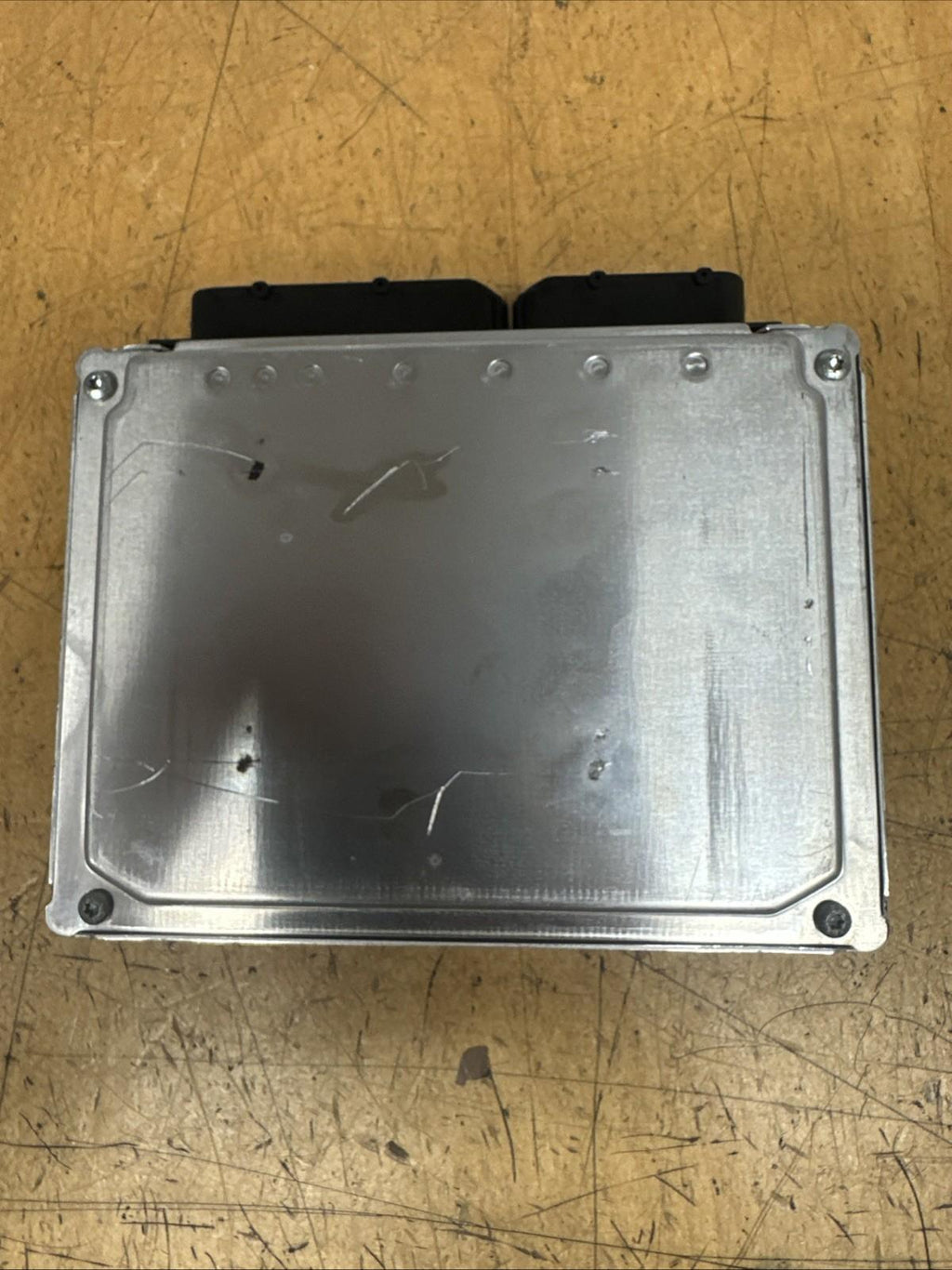 Audi A4 B6 (2.4) Petrol Engine Control Unit (ECU) #8E0909552N