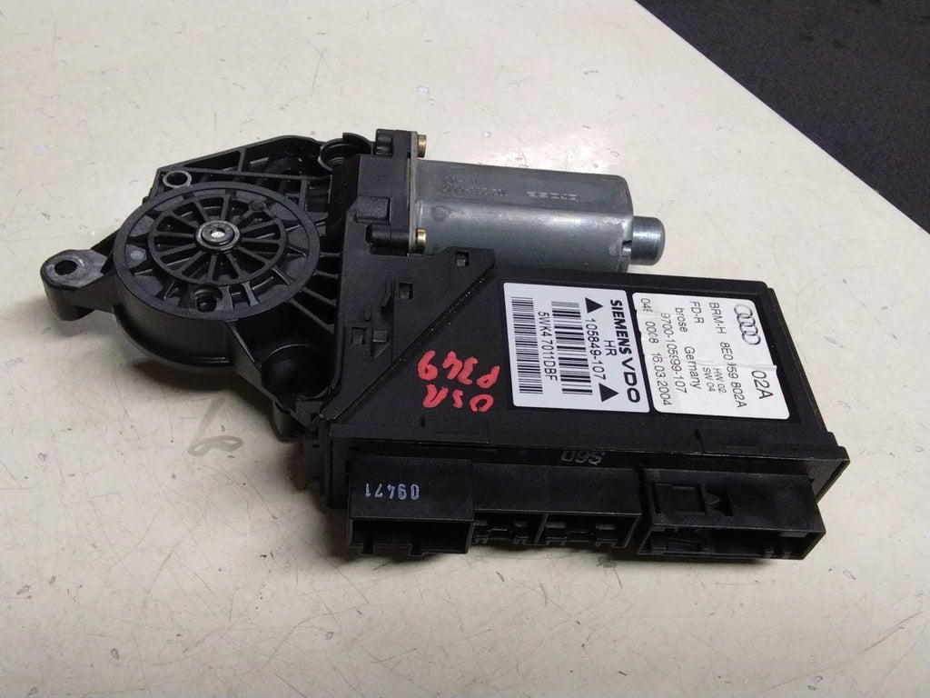 AUDI A4 B6 DRIVERS (O/S) REAR WINDOW MOTOR #8E0959802A