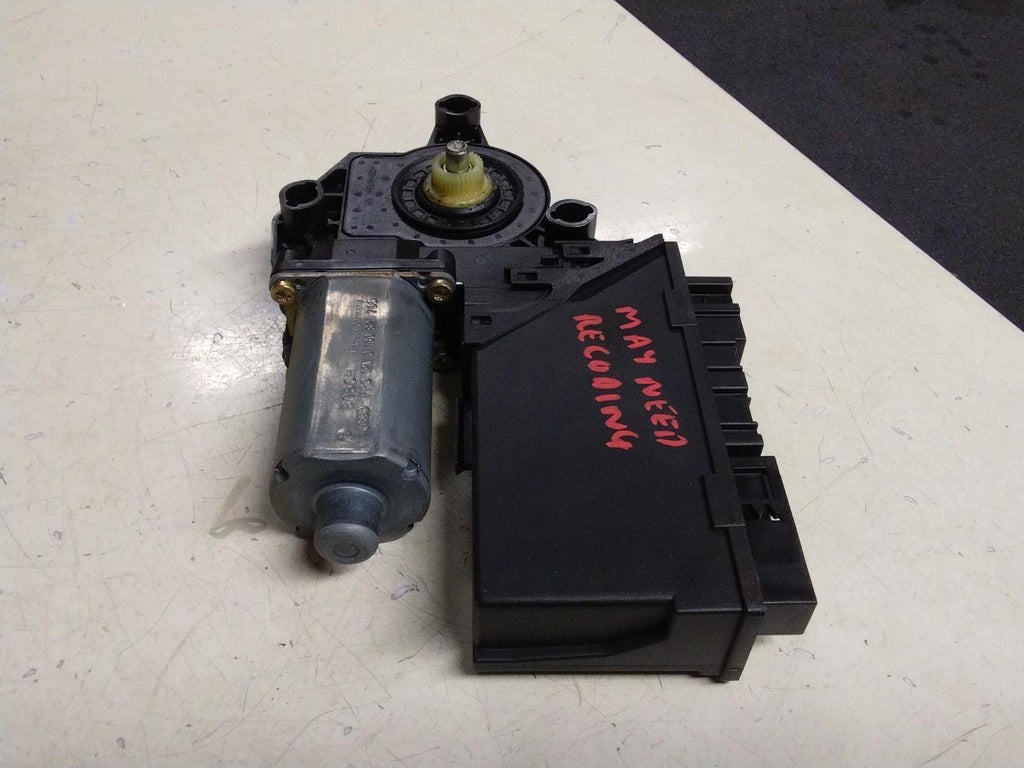 AUDI A4 B6 DRIVERS (O/S) REAR WINDOW MOTOR #8E0959802A