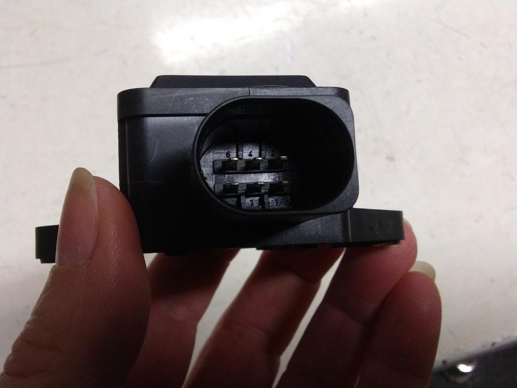 AUDI A4 B6 YAW RATE SENSOR 8E0907637A