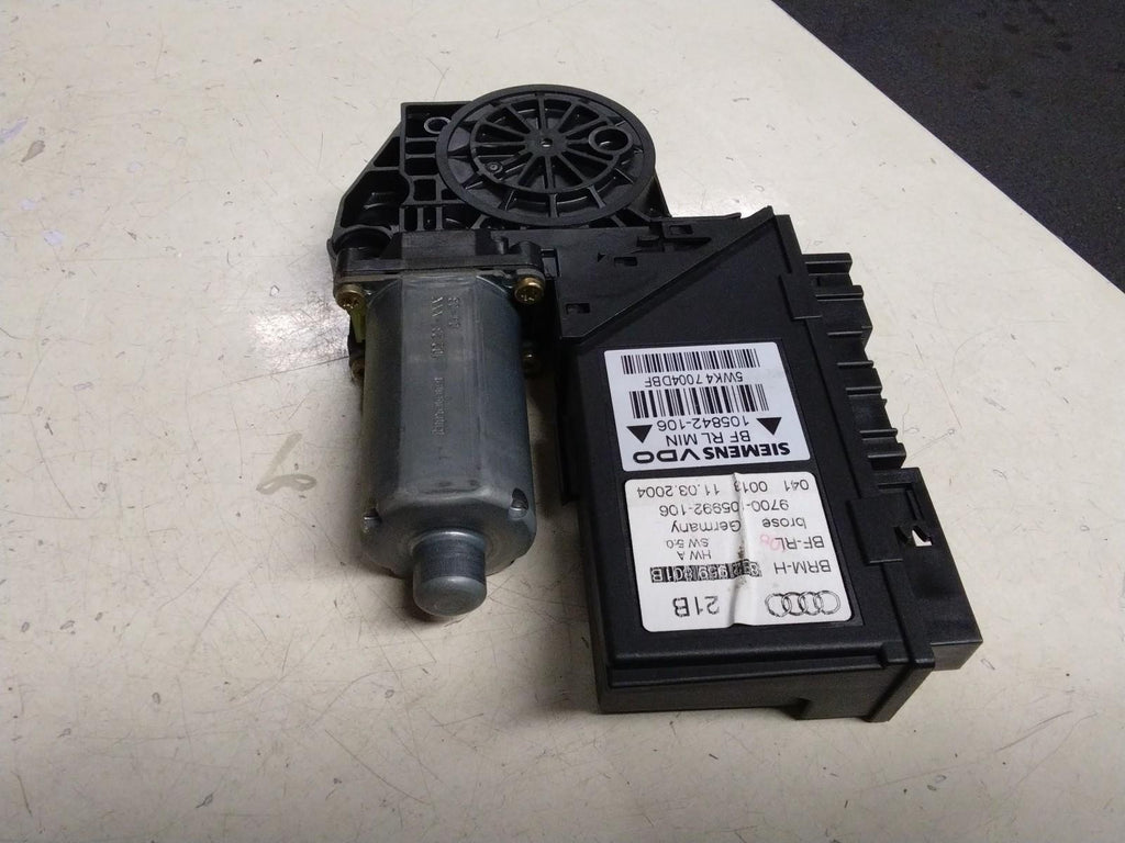 AUDI A4 B6 PASSENGER (N/S) FRONT WINDOW MOTOR 8E0959801B