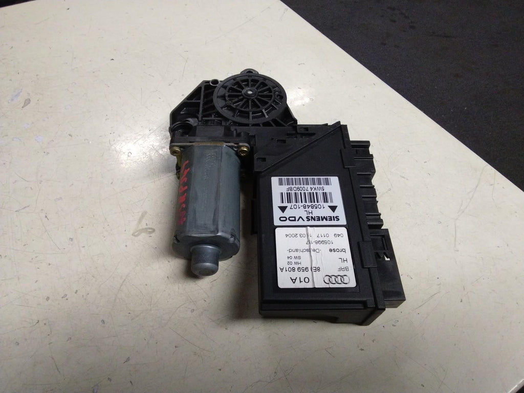 AUDI A4 B6 PASSENGER (N/S) REAR WINDOW MOTOR 8E0959801A