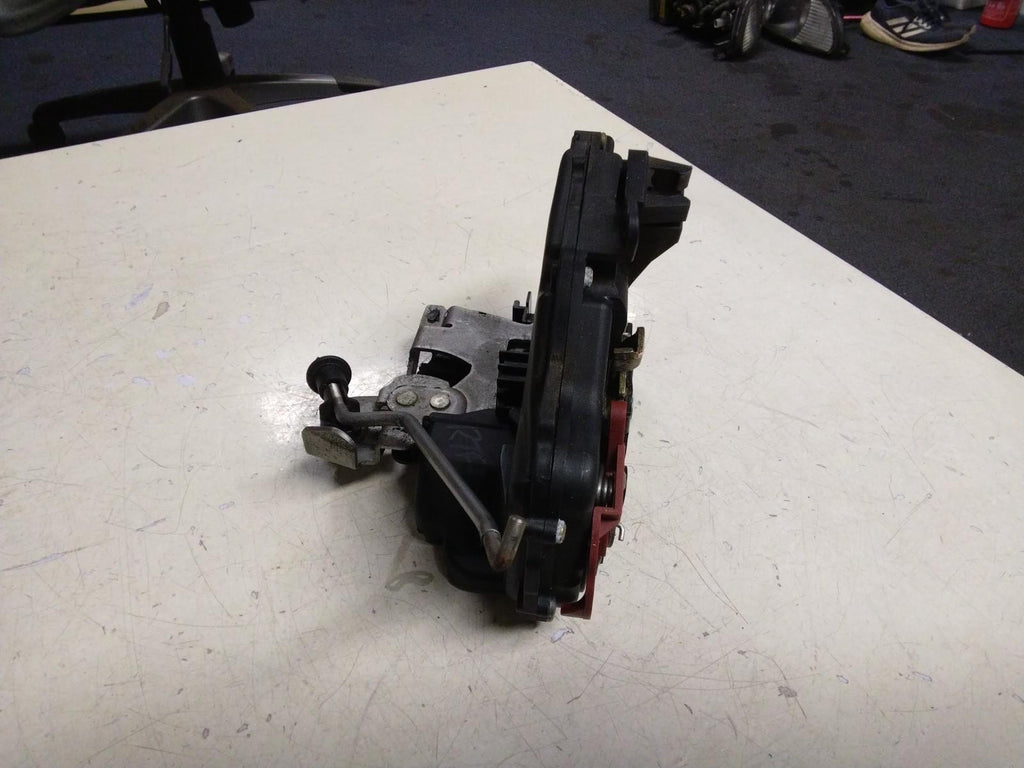 AUDI A4 B6 PASSENGER (N/S) REAR DOOR LOCK AND ACTUATOR 8E0839015C